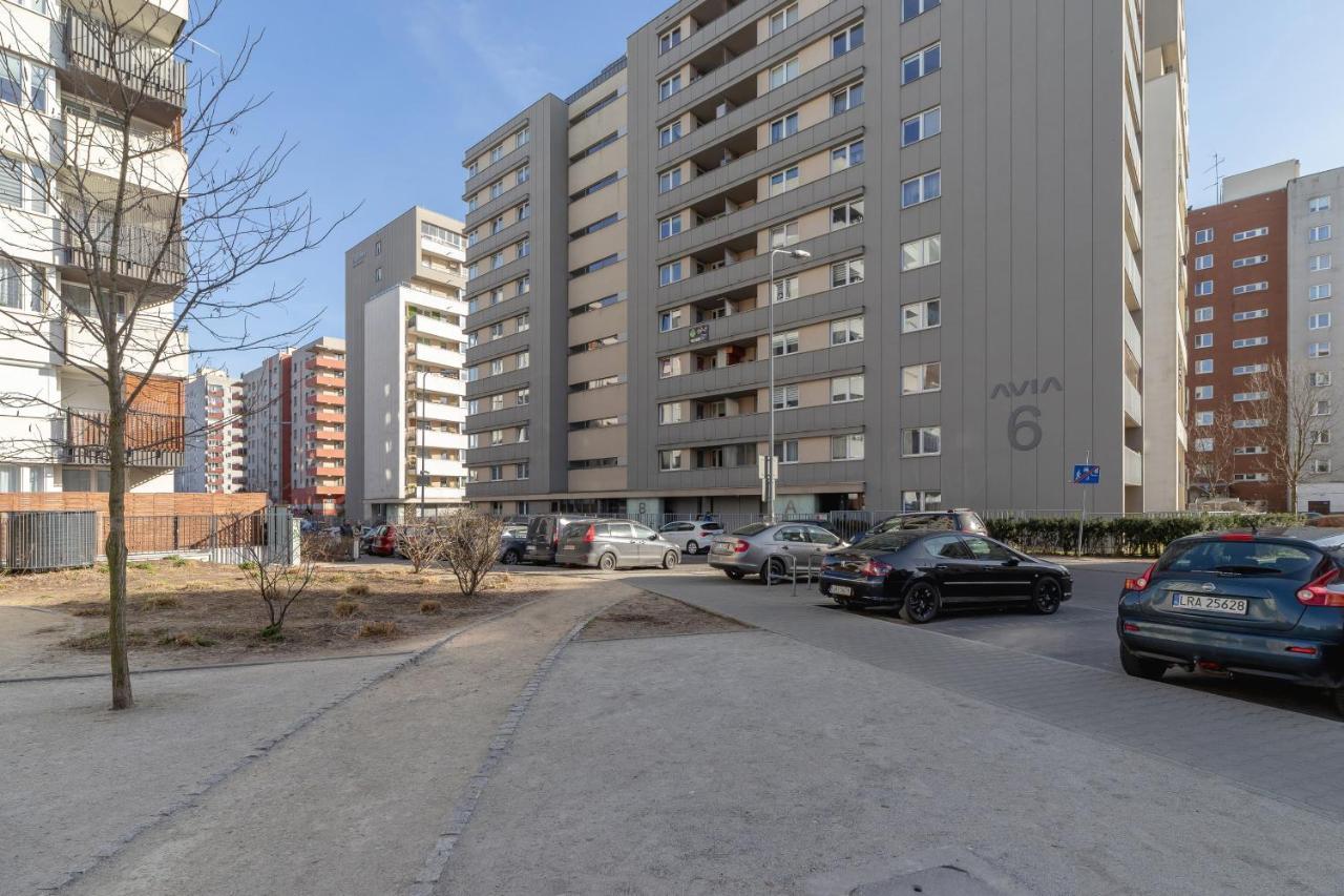 Avia Apartment Three Bedroom Two Balcony Ac & Parking By Noclegi Renters Krasków Exterior foto